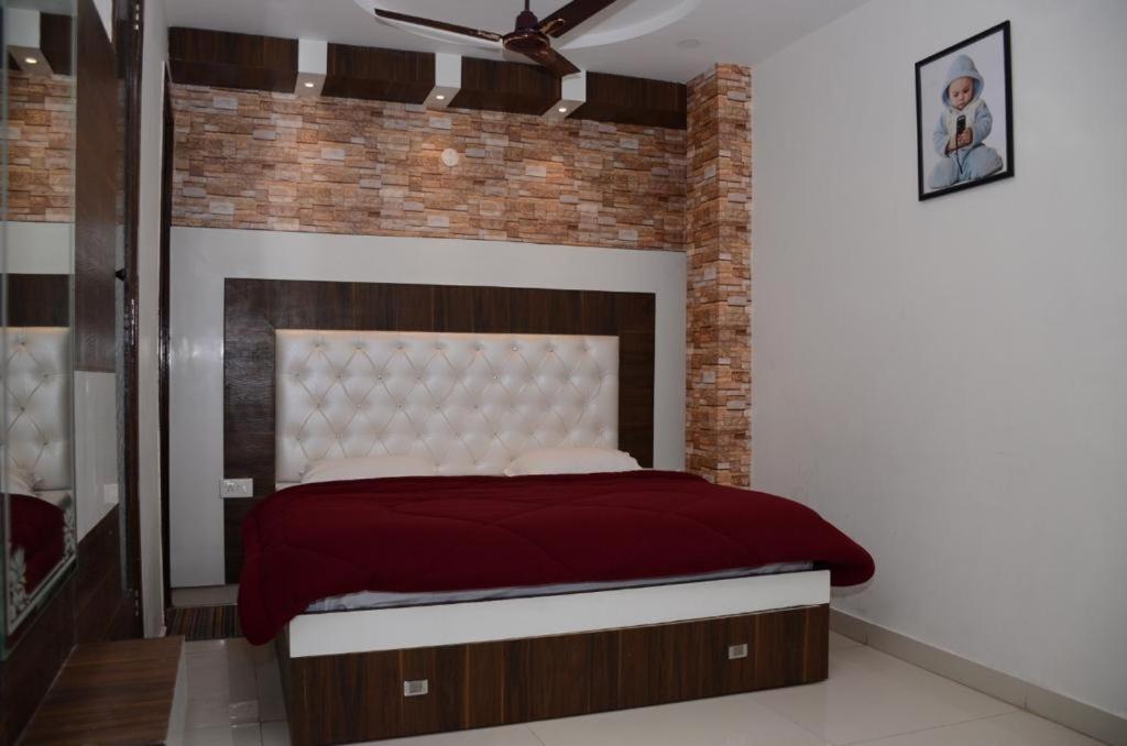 Hotel Robin Inn Amritsar Exteriör bild