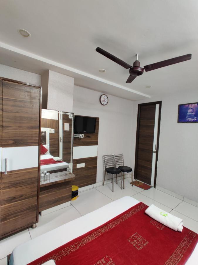 Hotel Robin Inn Amritsar Exteriör bild
